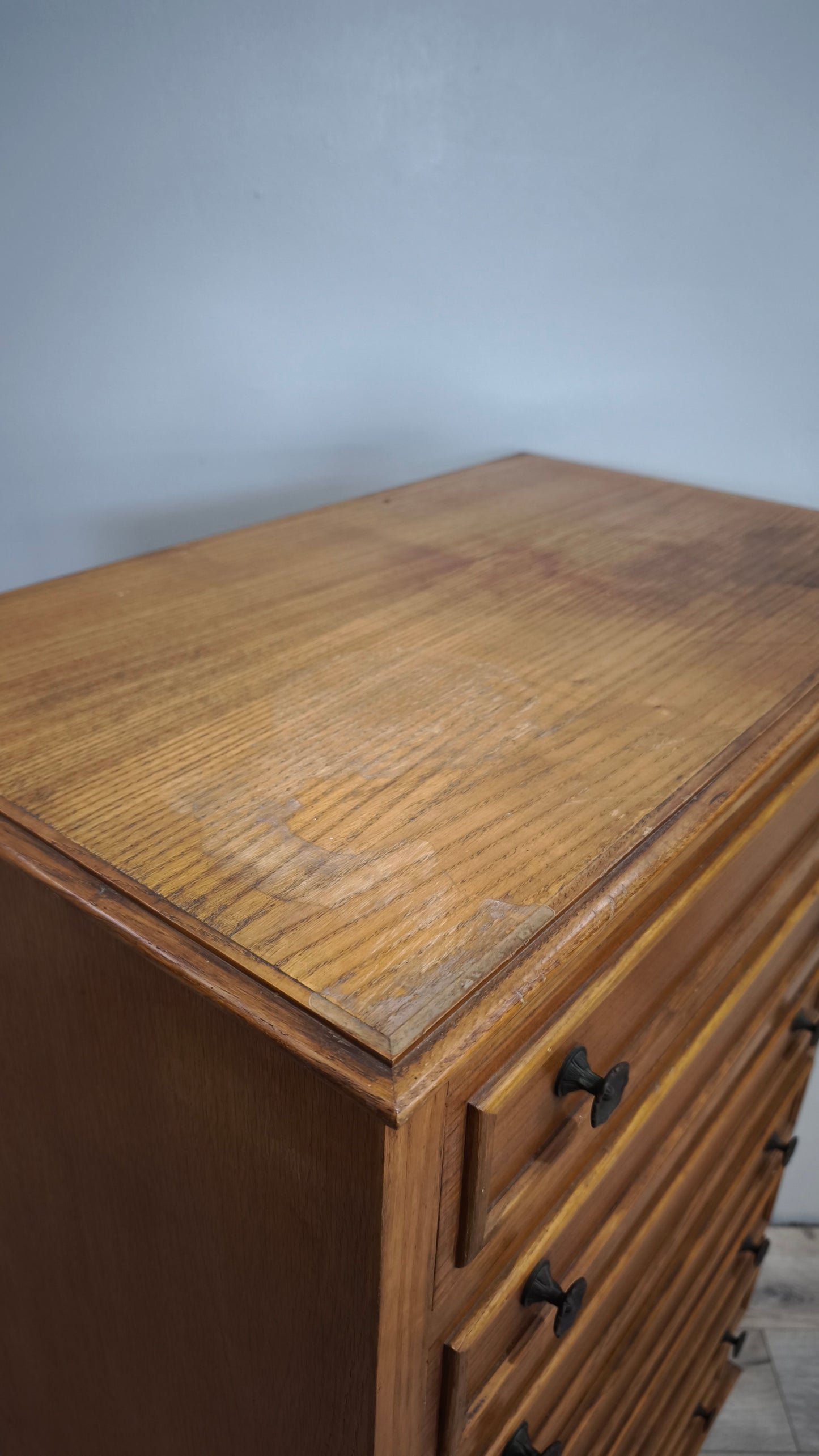 92051 Settimino impiallacciato in legno chiaro