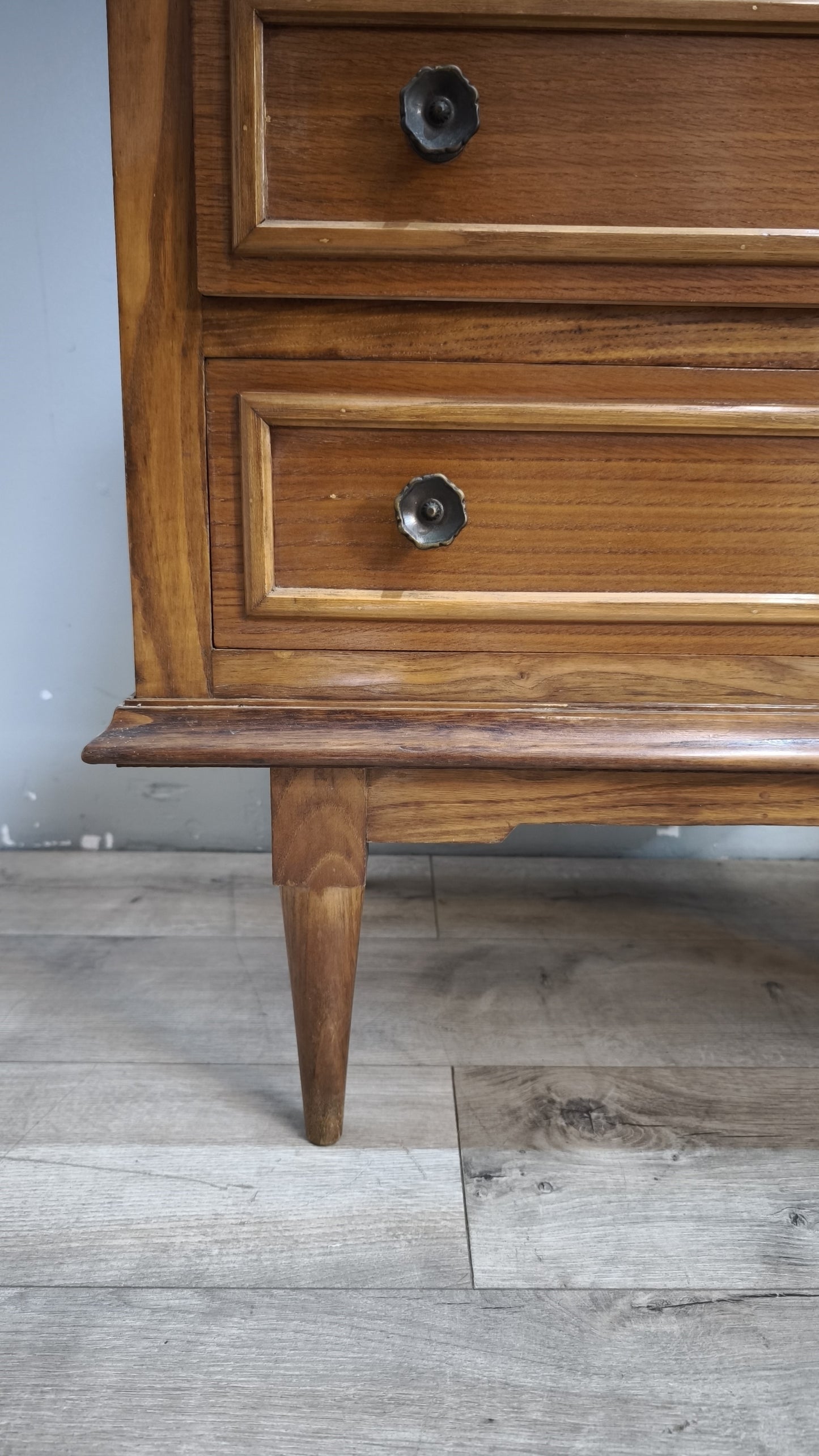 92051 Settimino impiallacciato in legno chiaro