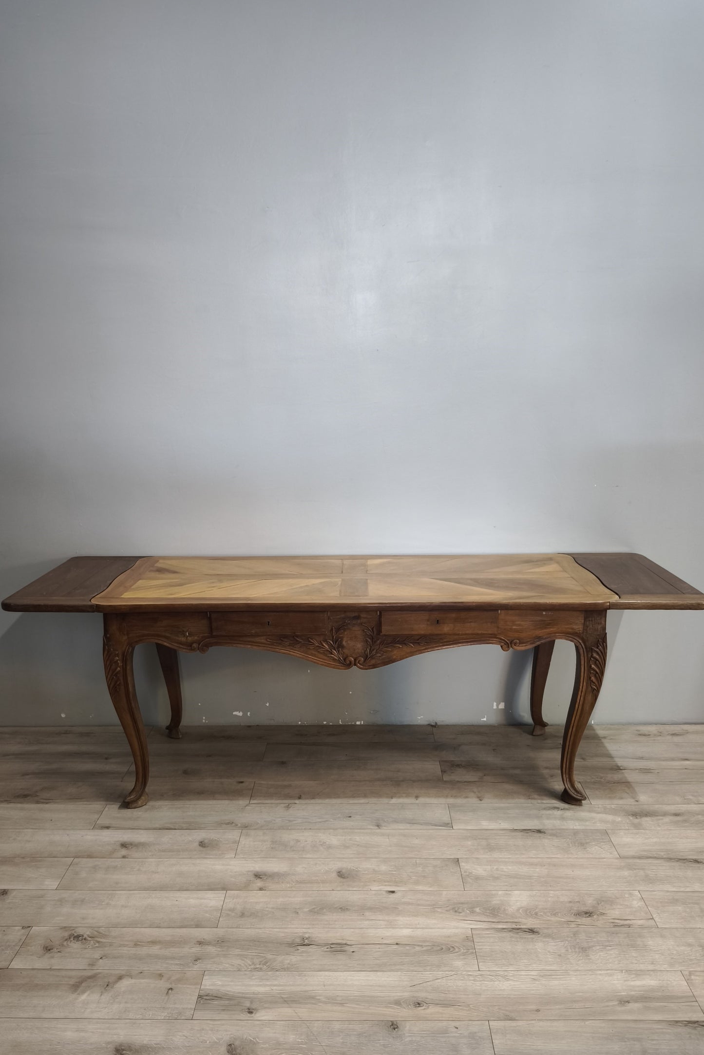 92026 Tavolo allungabile stile provenzale  in legno massello