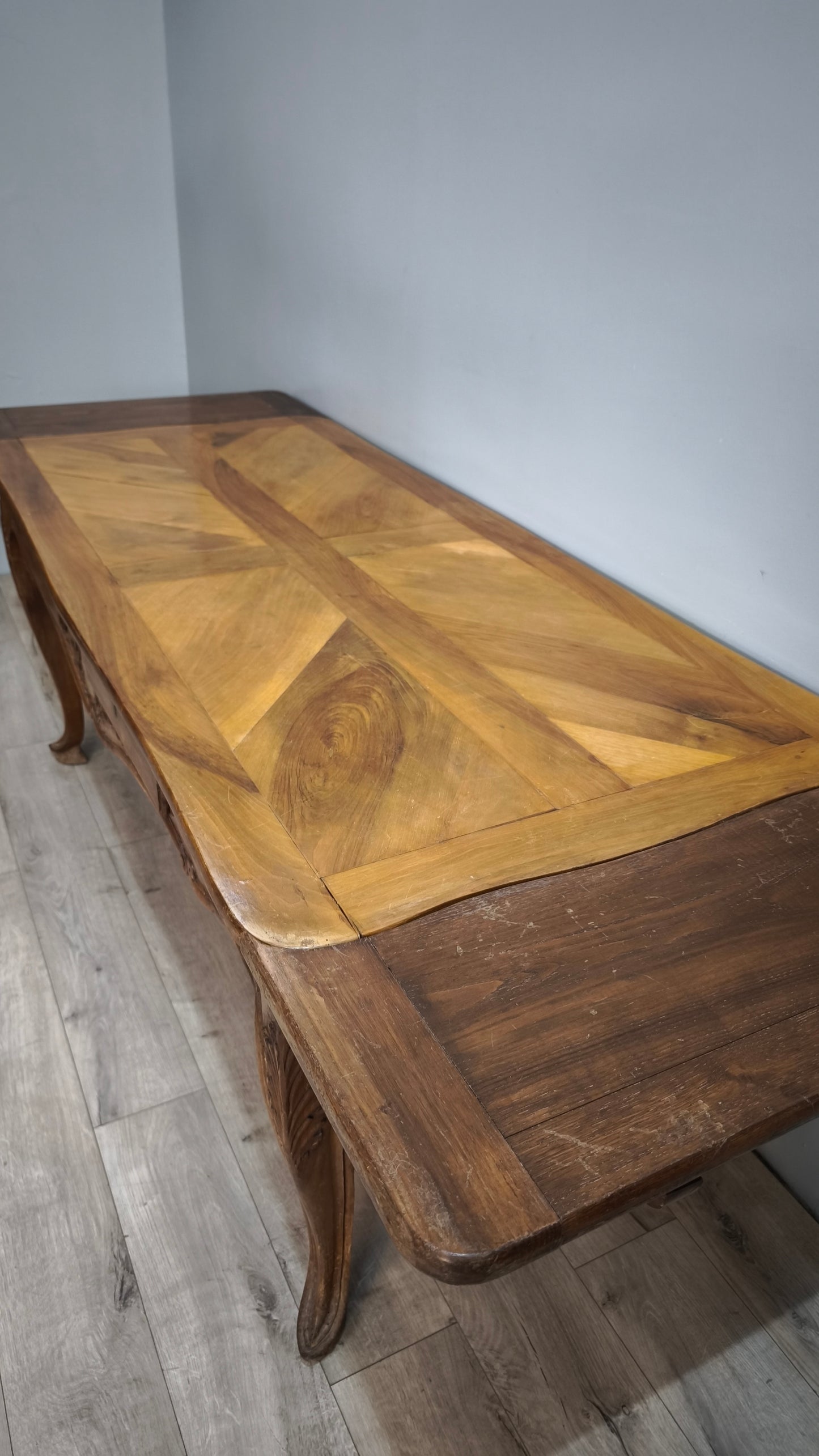 92026 Tavolo allungabile stile provenzale  in legno massello