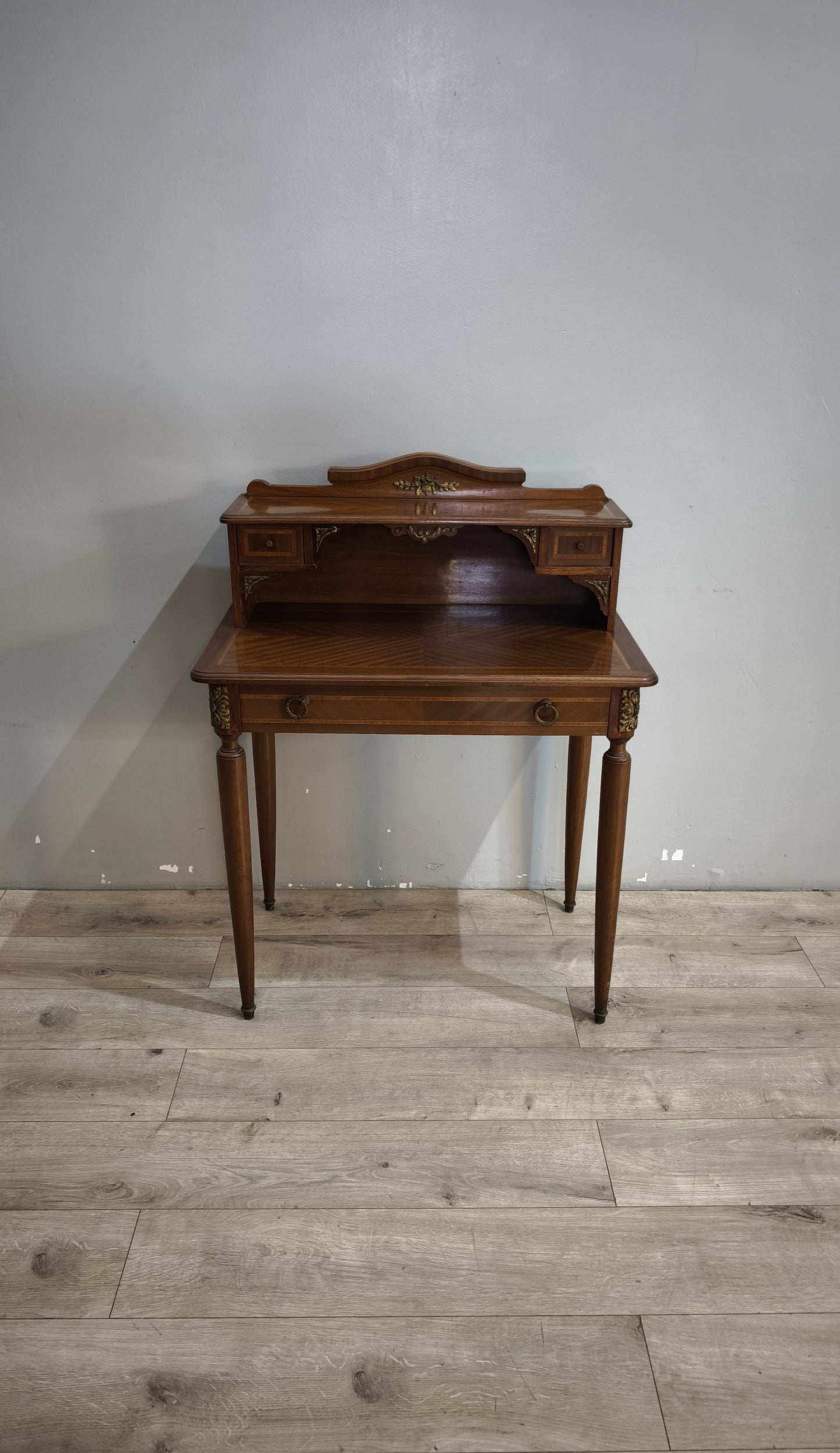 92018 Scrittoio filettato in legno