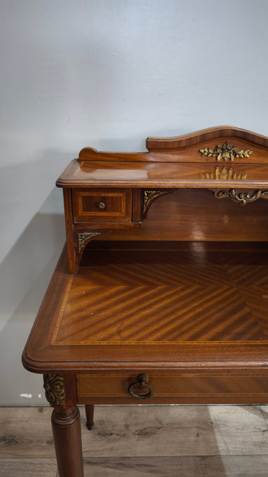 92018 Scrittoio filettato in legno