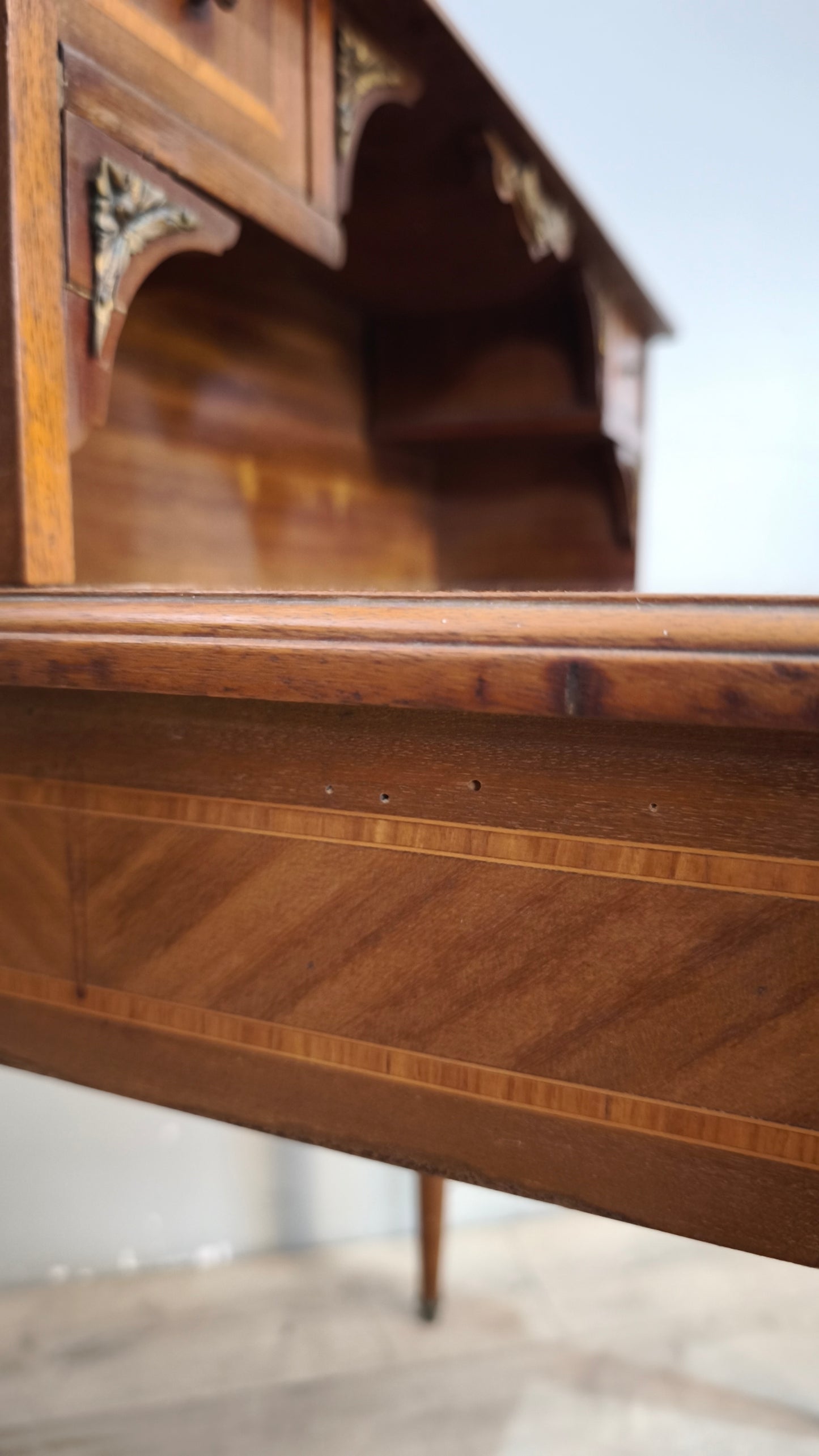 92018 Scrittoio filettato in legno