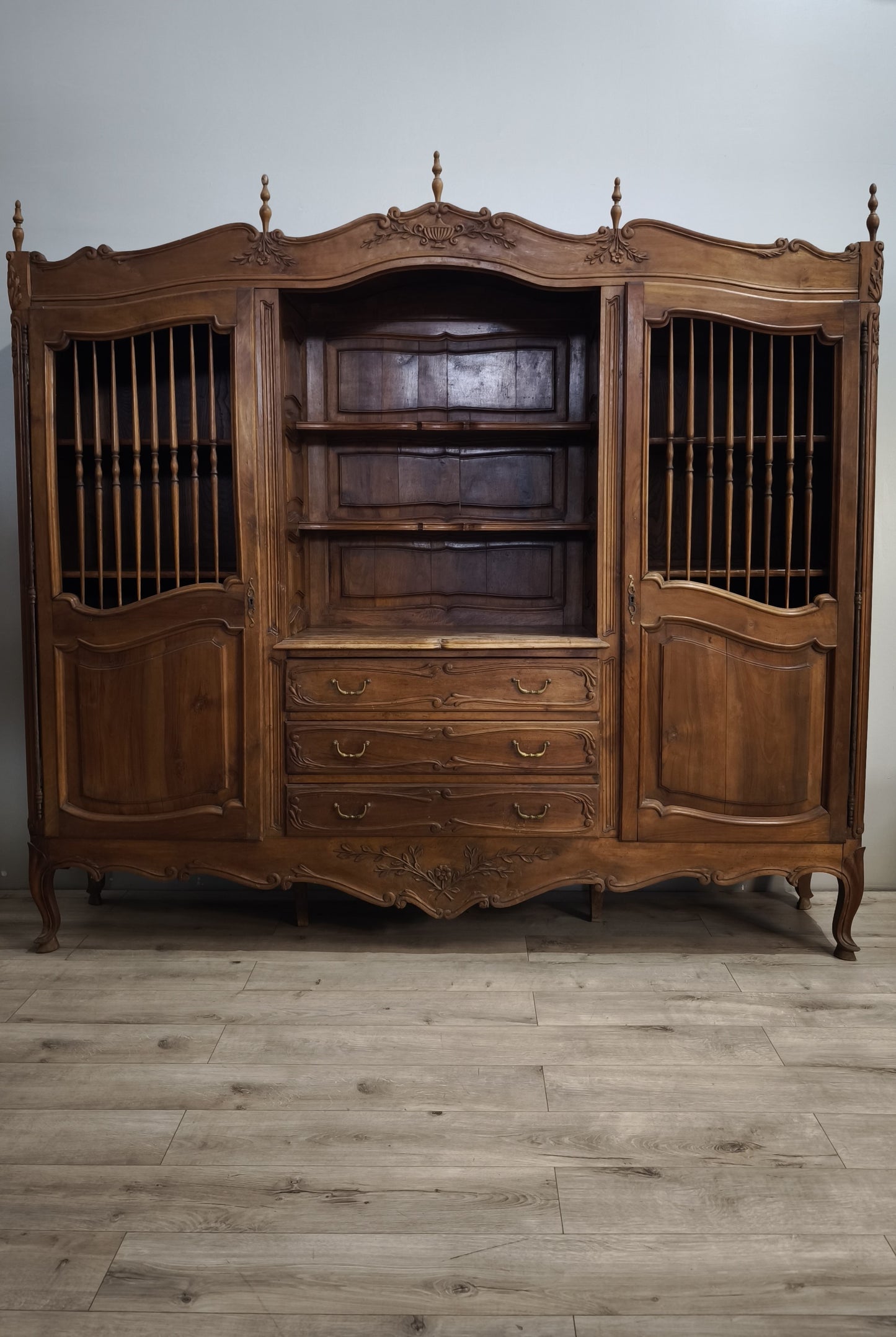 92041 Credenza in legno tre ante con cassetti centrali