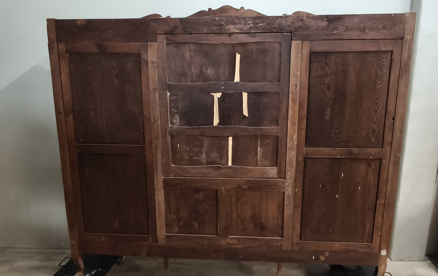 92041 Credenza in legno tre ante con cassetti centrali