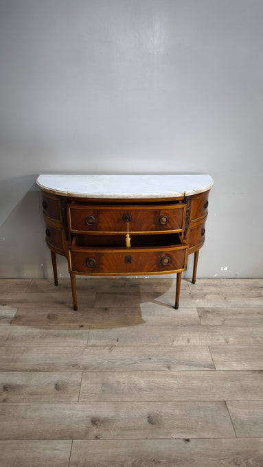 92044 Comò bombato in legno con piano in marmo
