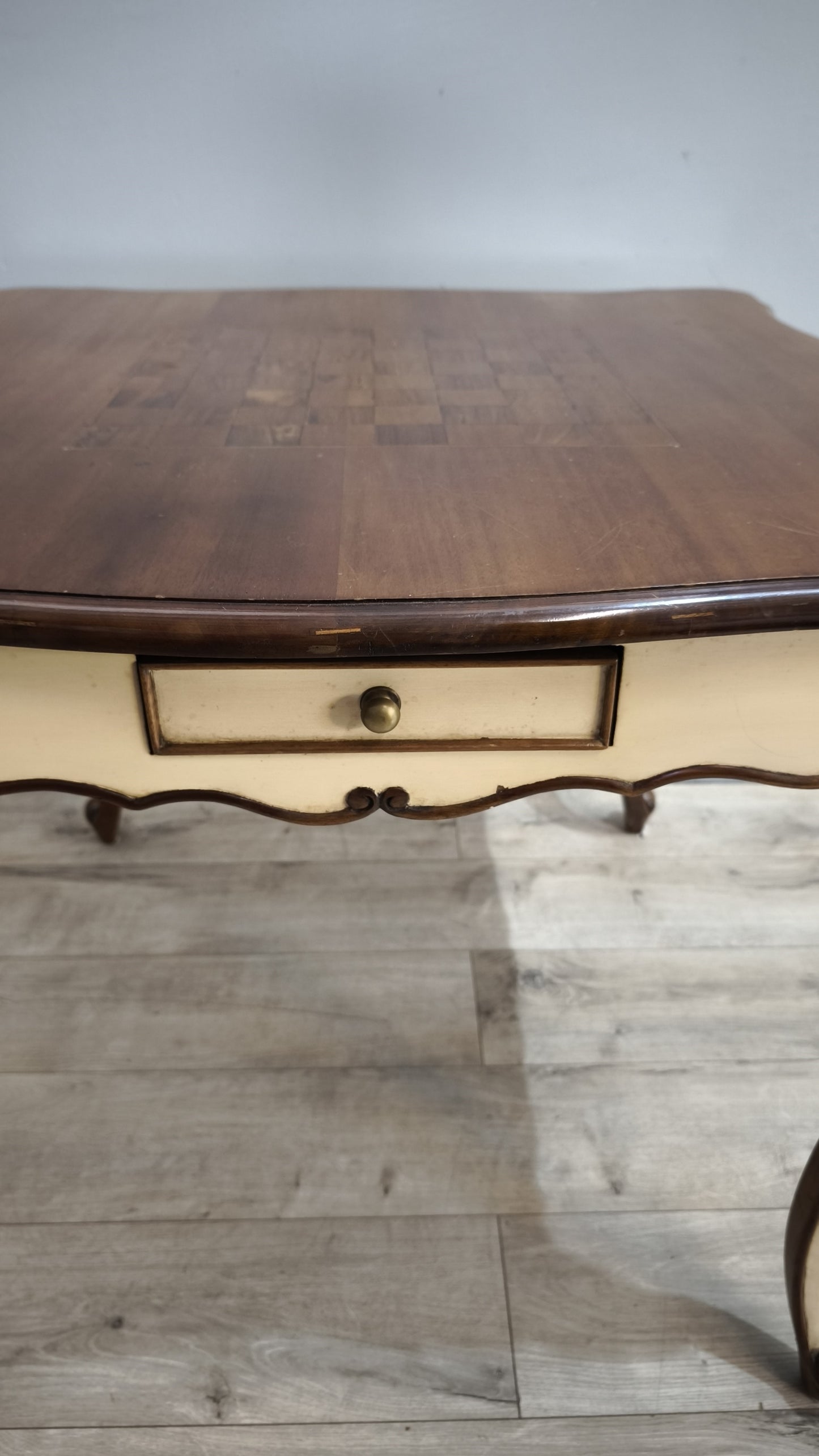 92107 Tavolo da gioco con base bianca e piano in in legno