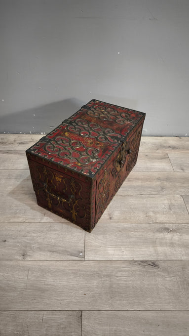 92178 Antico baule cassaforte orientale da viaggio