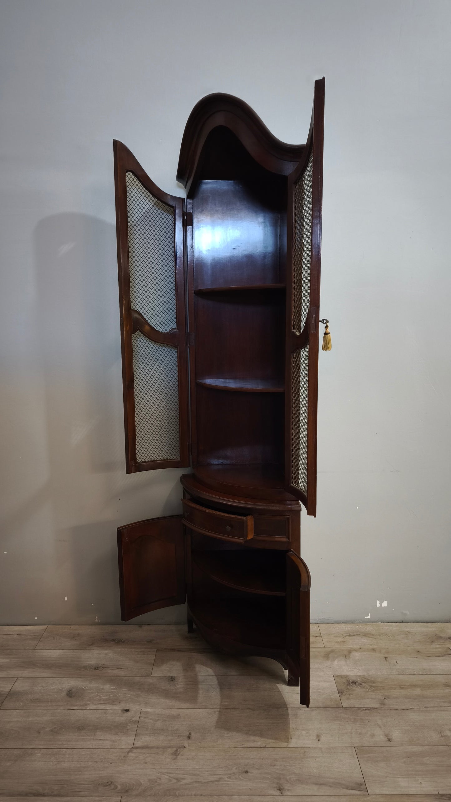92043 Angoliera in legno due sportelli e due cassetti