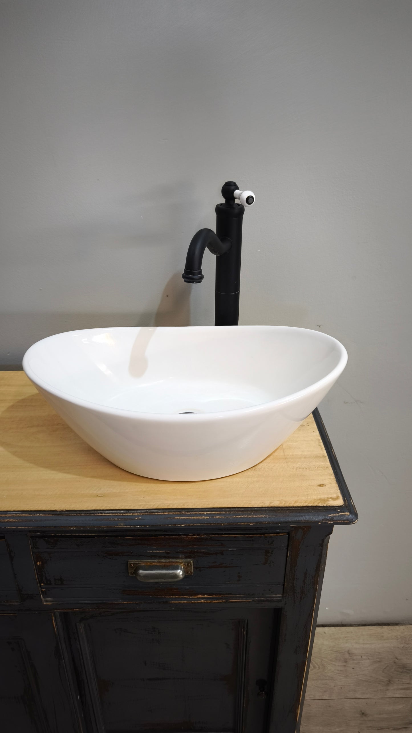 92152 Mobile bagno rustico con sportelli scorrevoli