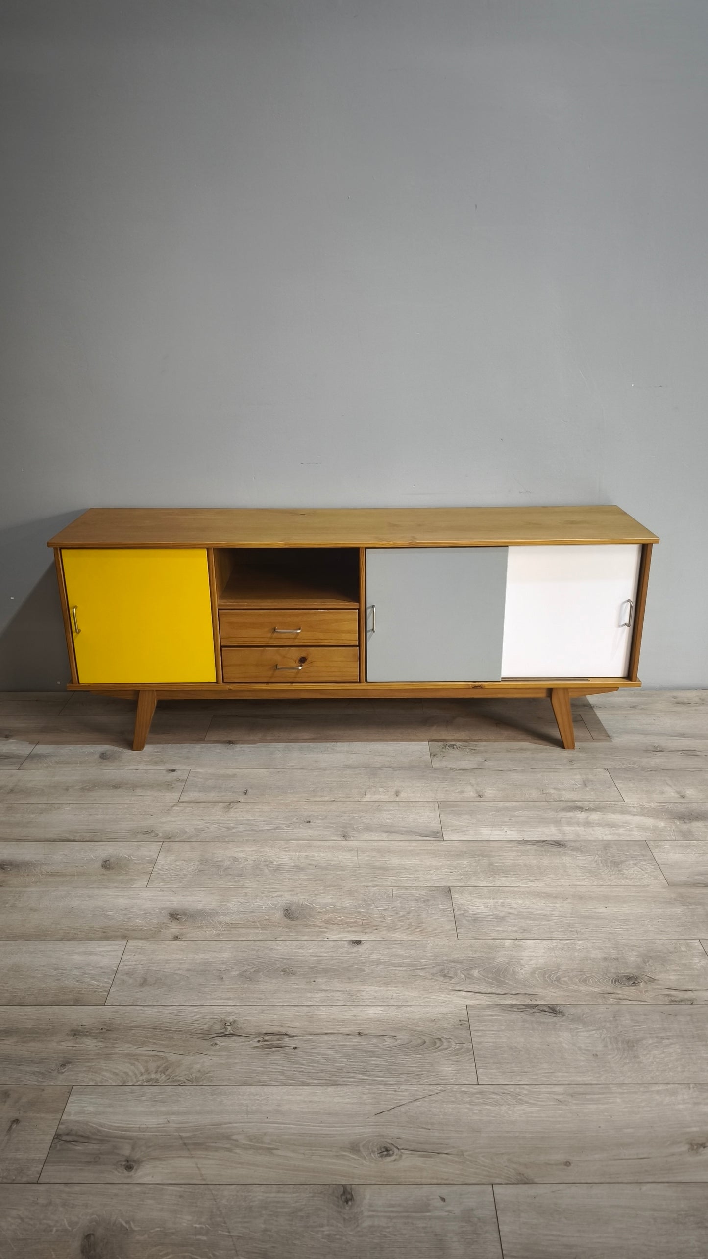 92070 Sideboard Maison du monde con tre sportelli colorati