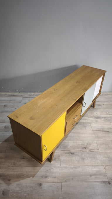 92070 Sideboard Maison du monde con tre sportelli colorati