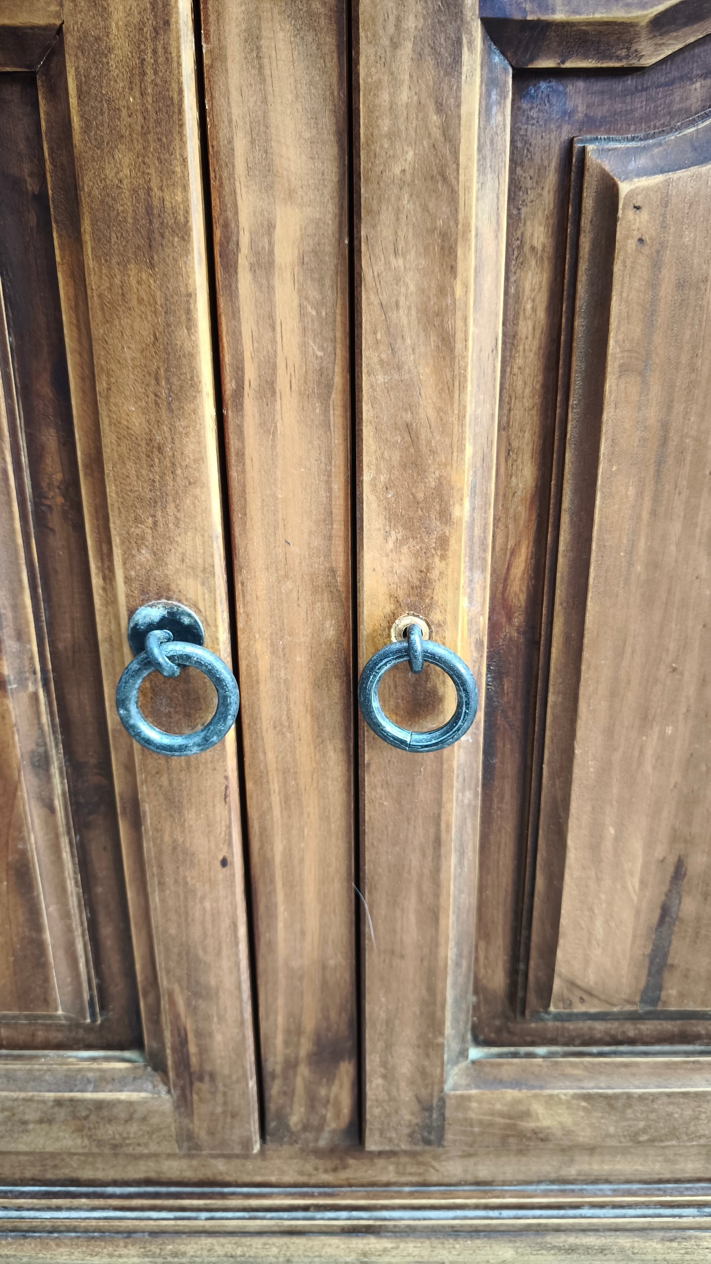 227 Servante tre cassetti e tre sportelli in legno