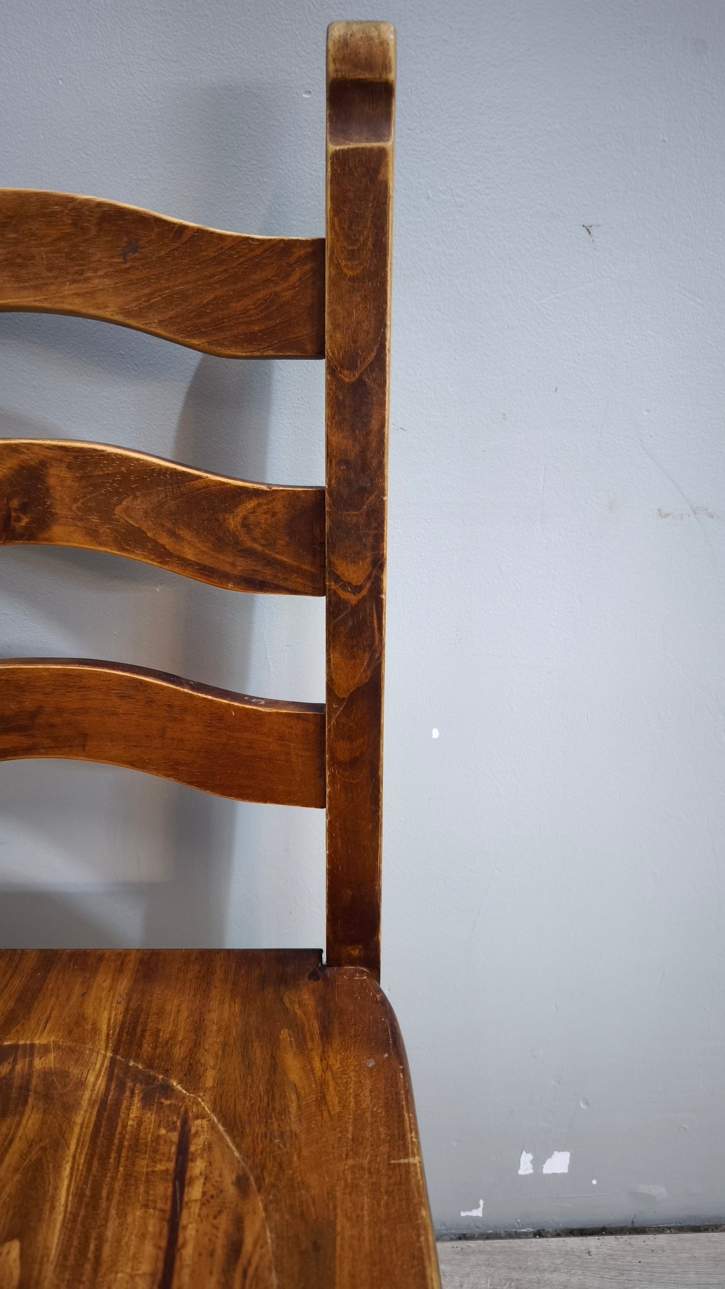 226 Set n 4 sedie in legno massello