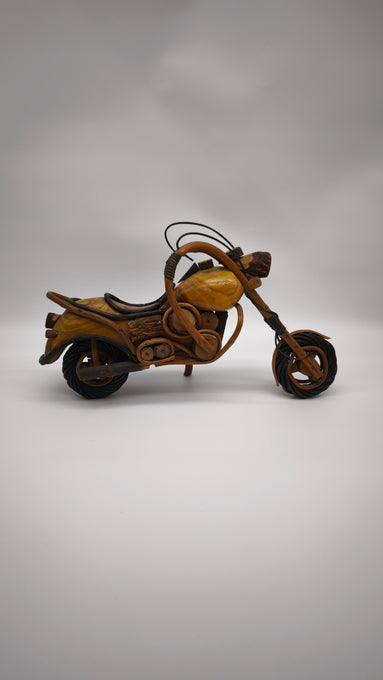 92087 Modellino moto in legno