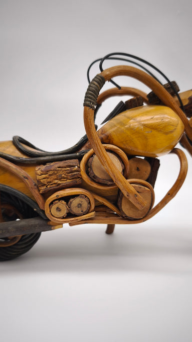 92087 Modellino moto in legno