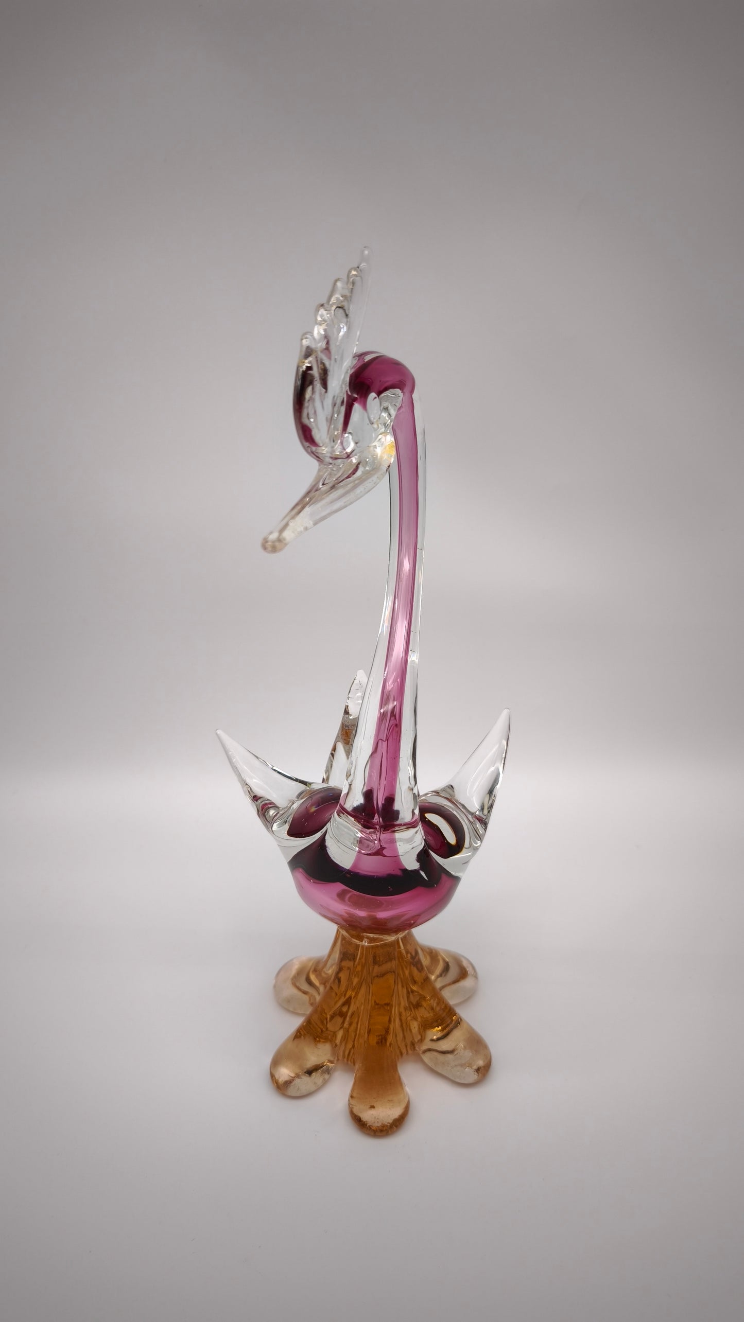 92133 Uccello in vetro di Murano con interno rosa e base arancio