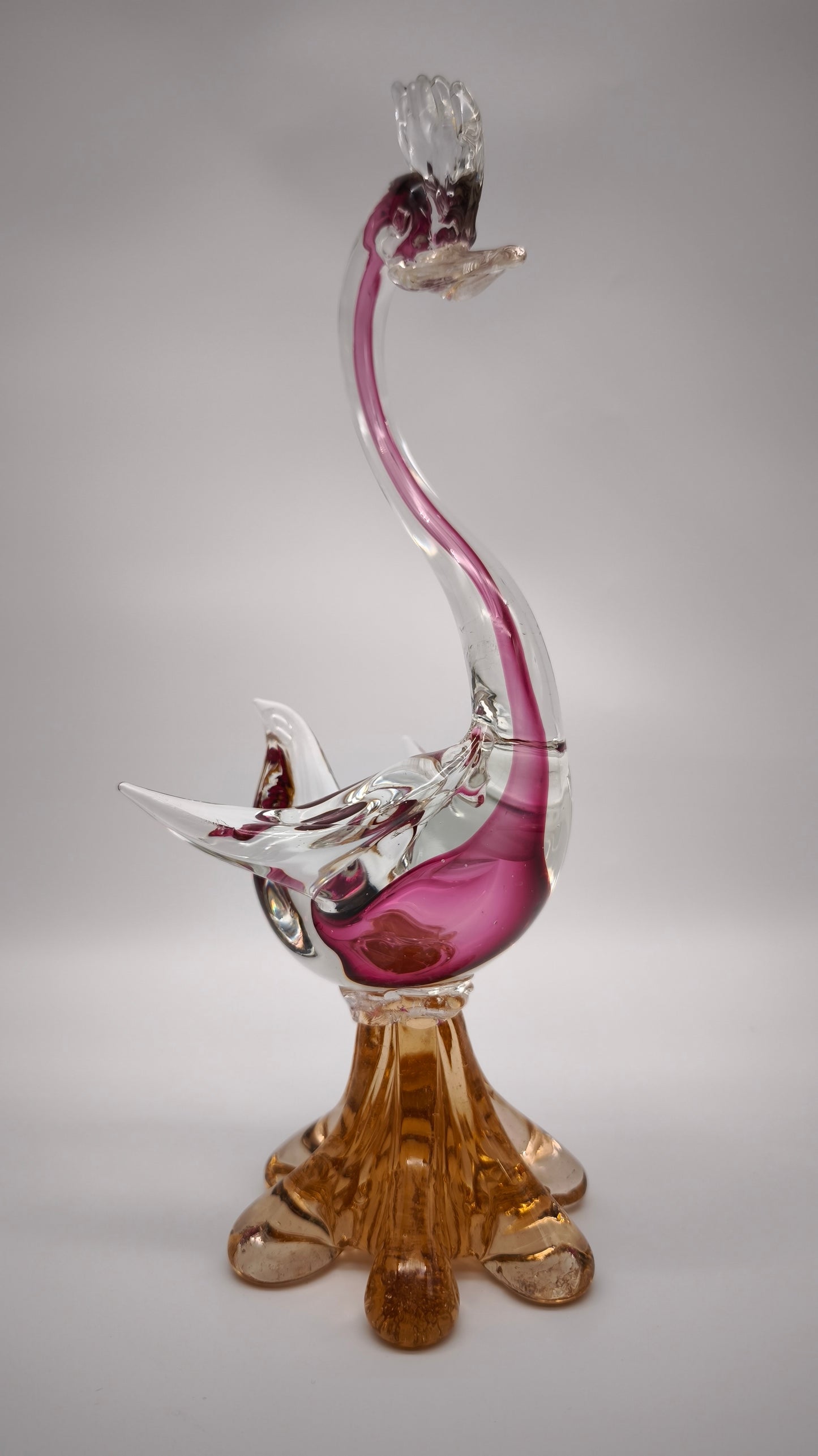 92133 Uccello in vetro di Murano con interno rosa e base arancio