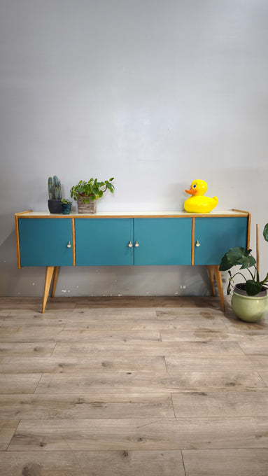 92179 Sideboard anni '60 quattro sportelli dipinta verde