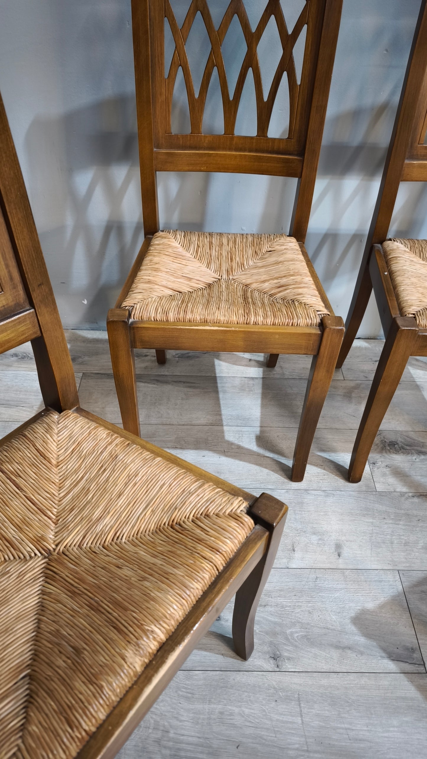 92202 Set n 4 sedie in legno con seduta in paglia