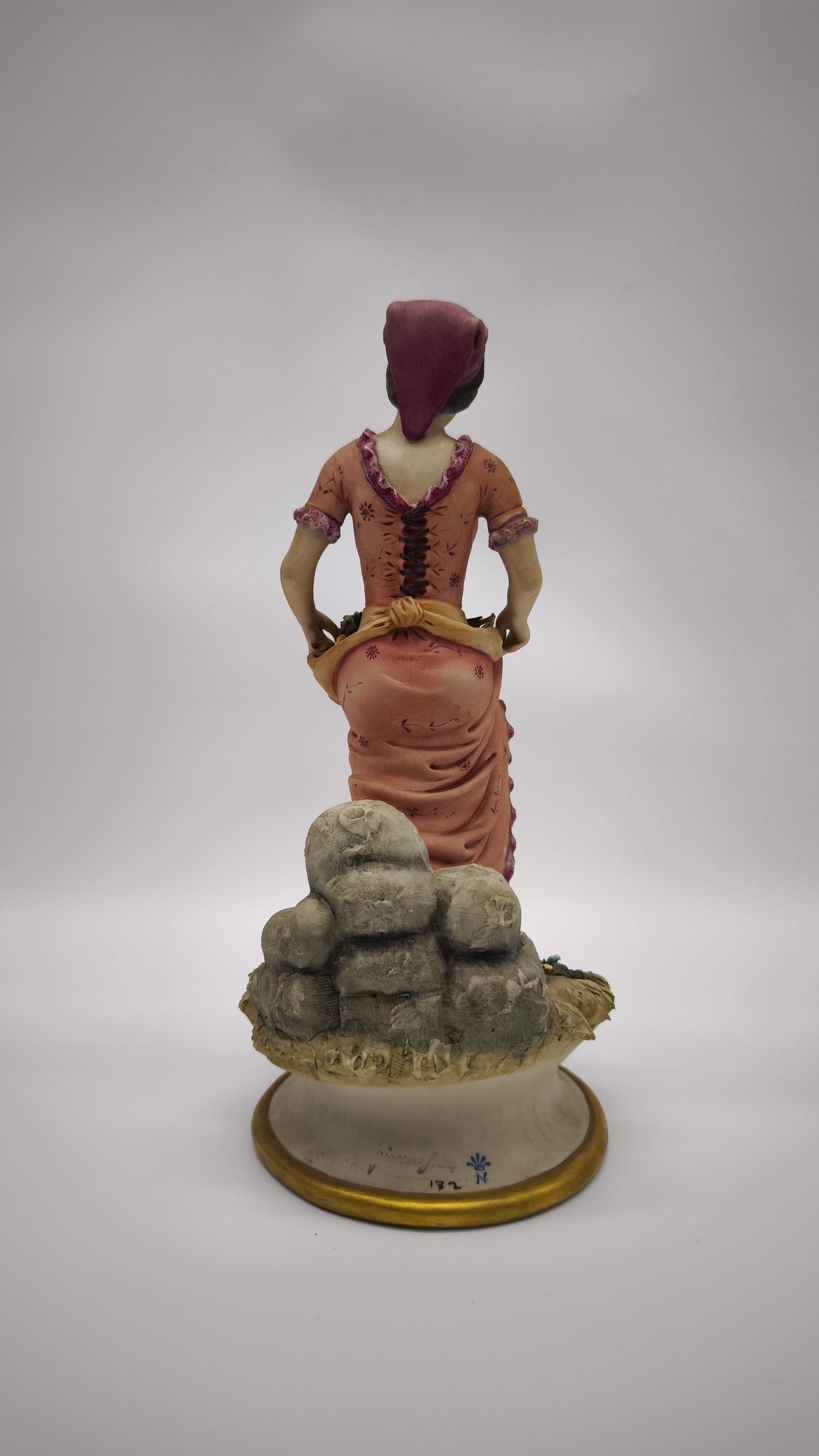 92273 Statuina Giacomo Leotti in ceramica di Capodimonte