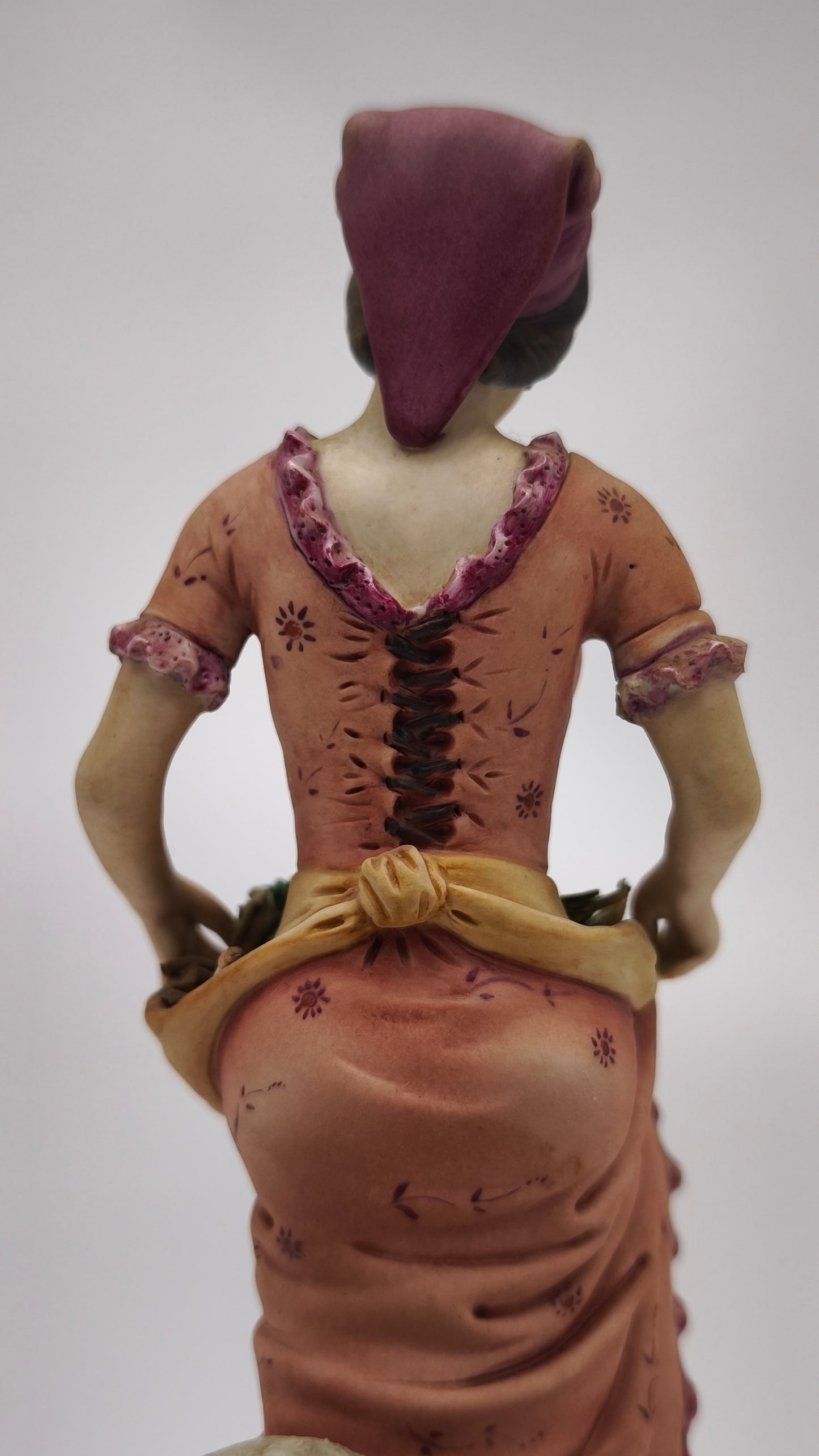 92273 Statuina Giacomo Leotti in ceramica di Capodimonte