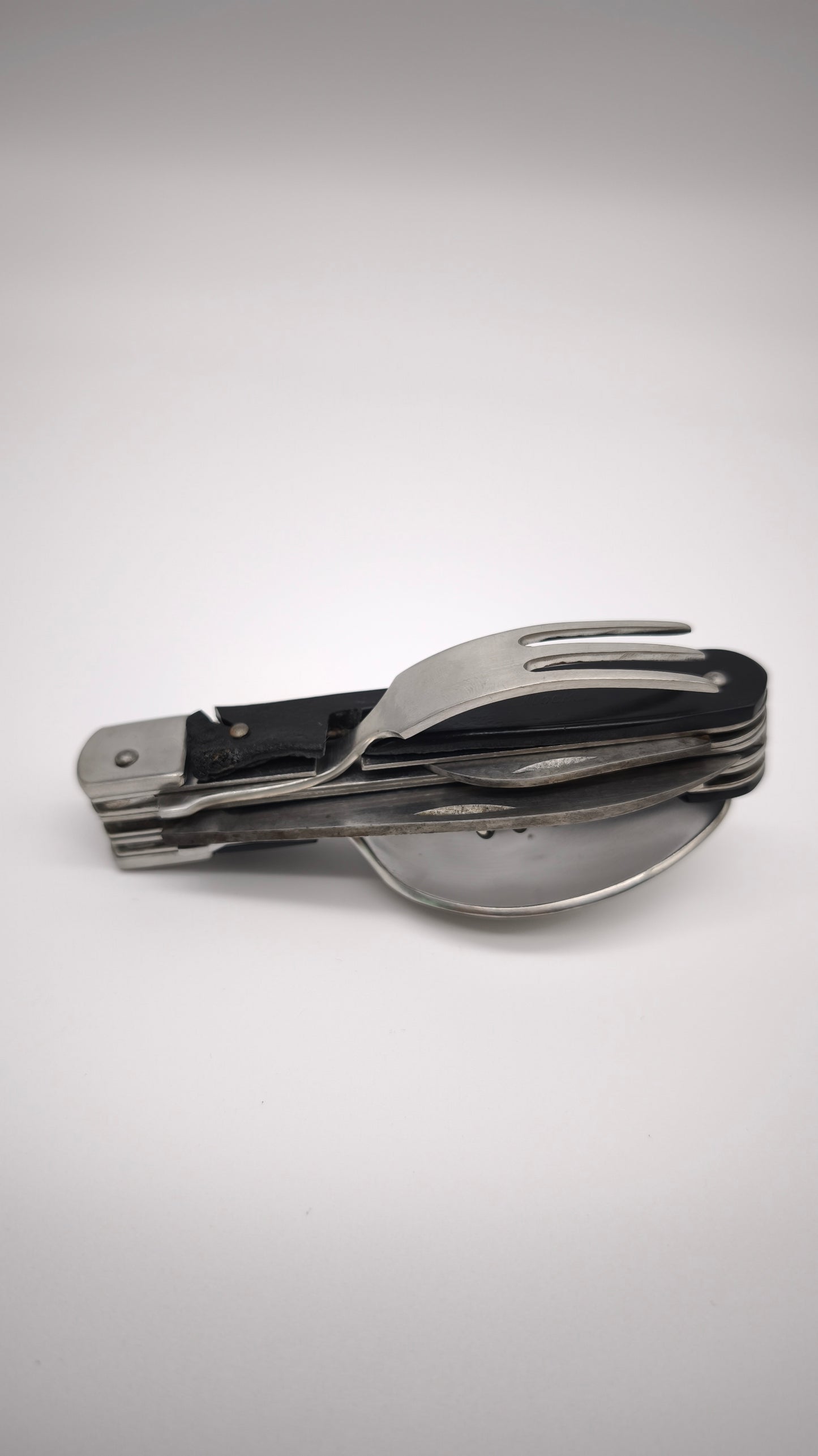 92249 Coltello multiuso militare