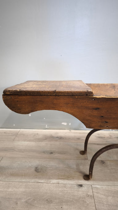 92260 Vecchia tavola siciliana in legno per impastare