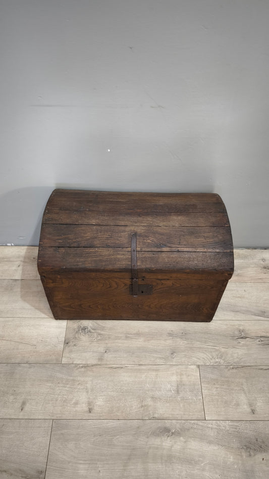 92235 Baule bombato in legno