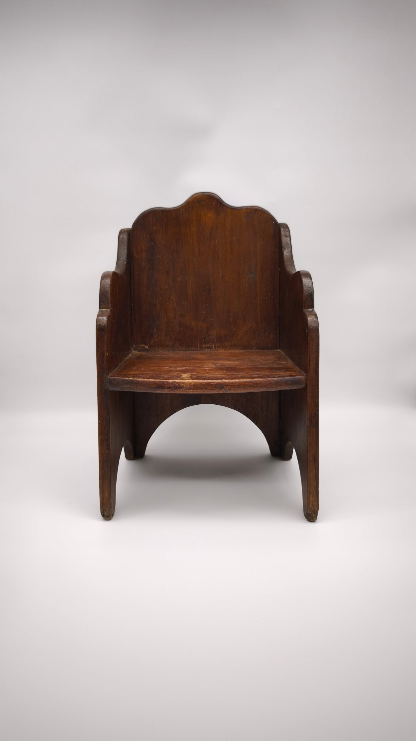 92236 Piccola sedia in legno