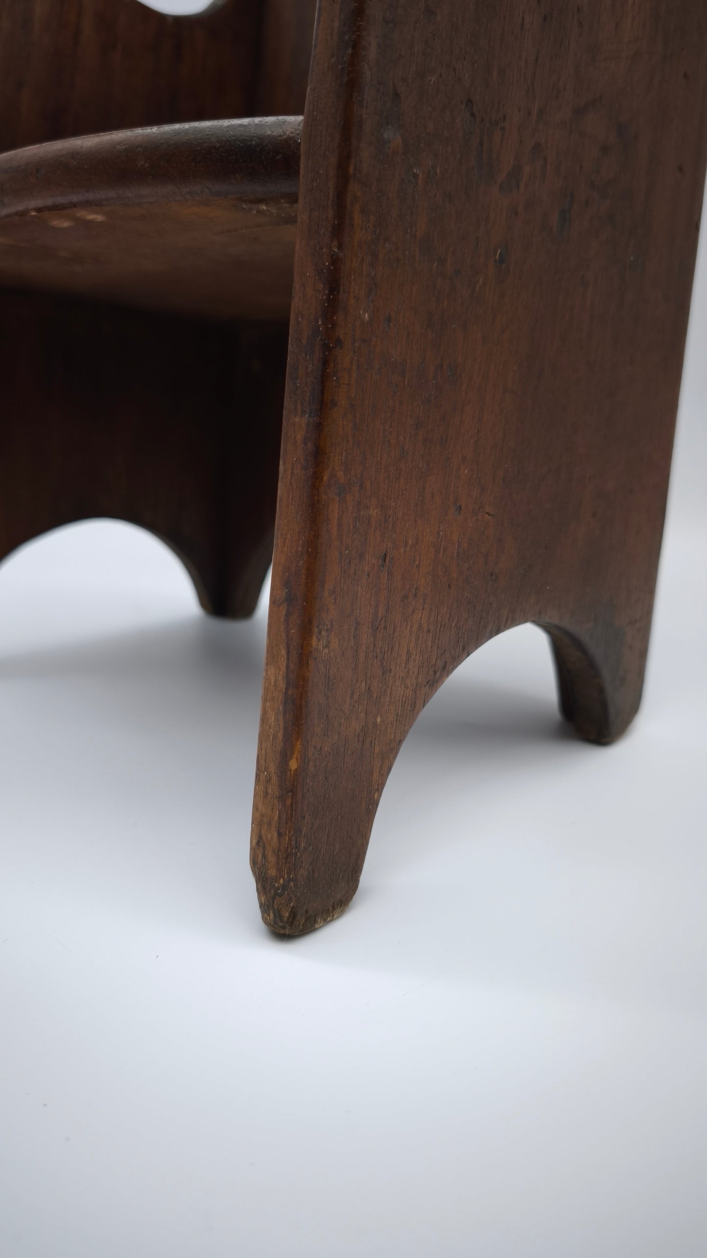 92236 Piccola sedia in legno