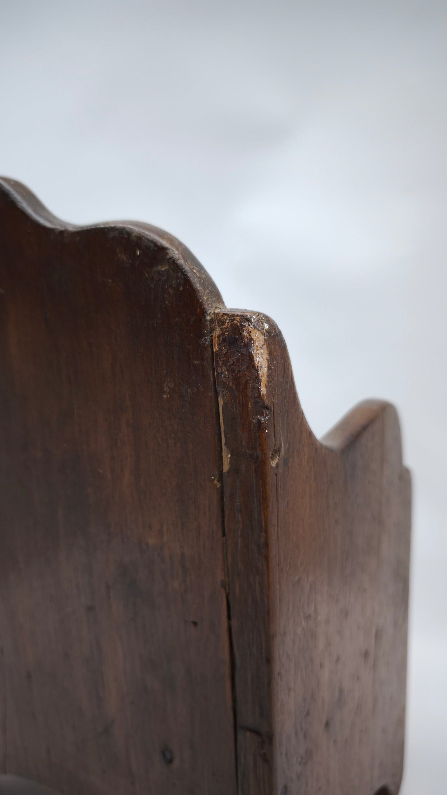 92236 Piccola sedia in legno