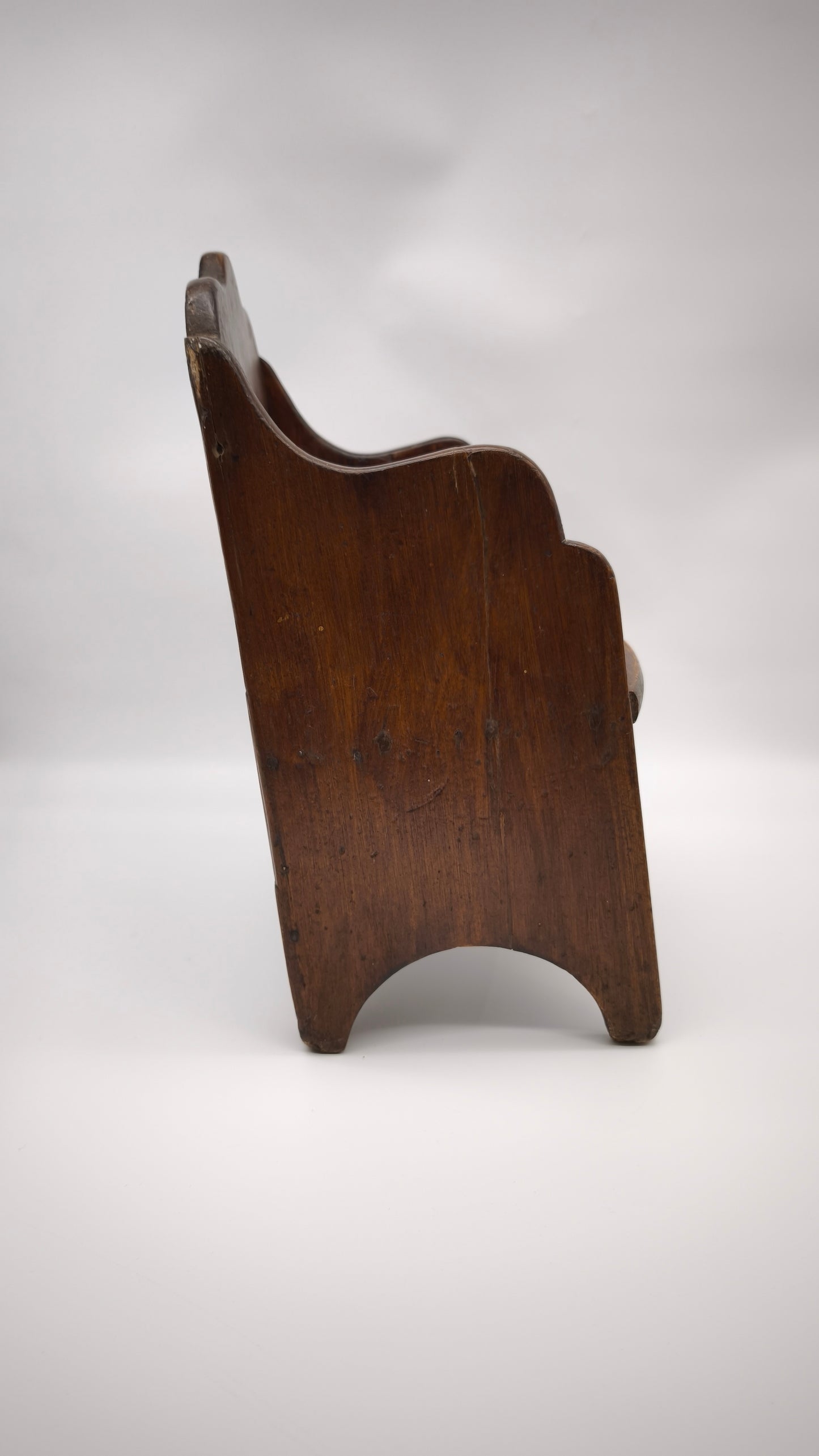 92236 Piccola sedia in legno