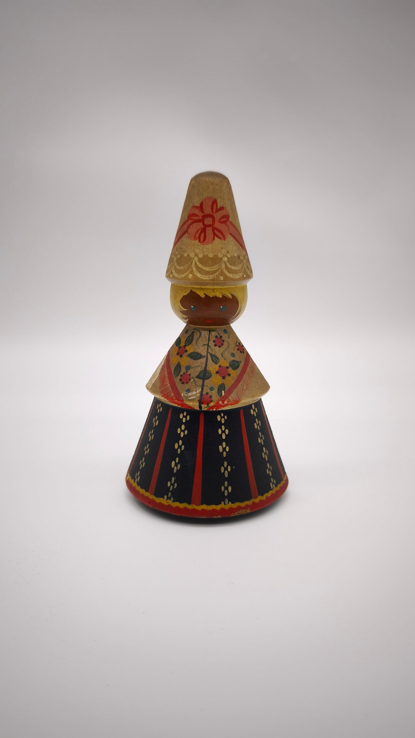 91330 Bambolina russa in legno Salvofolk (bionda)