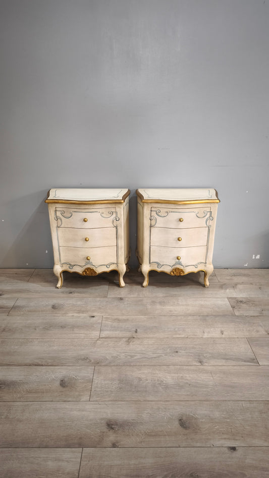 92312 Coppia di comodini stile veneziano