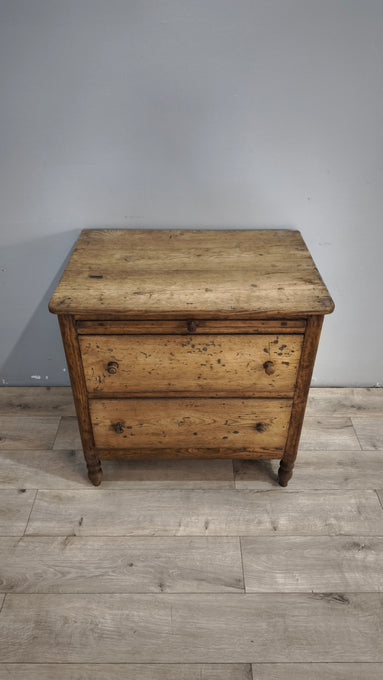91818 Cassettiera in legno massello con tiretto