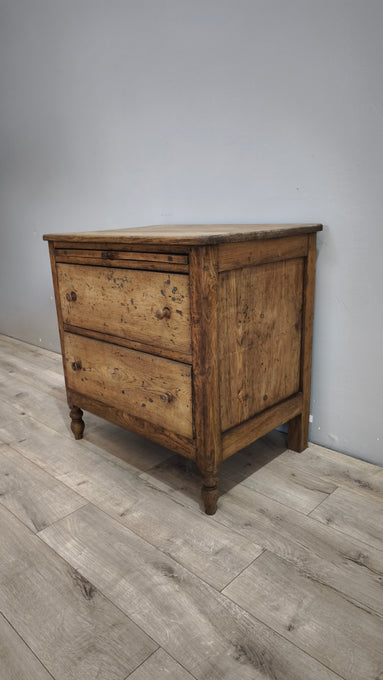 91818 Cassettiera in legno massello con tiretto