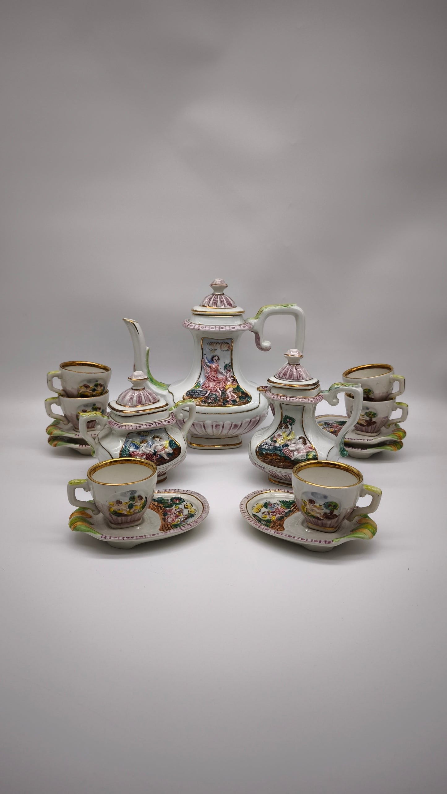 92313 Servizio da caffè per 6 persone in ceramica Capodimonte