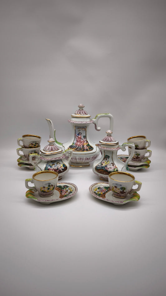 92313 Servizio da caffè per 6 persone in ceramica Capodimonte