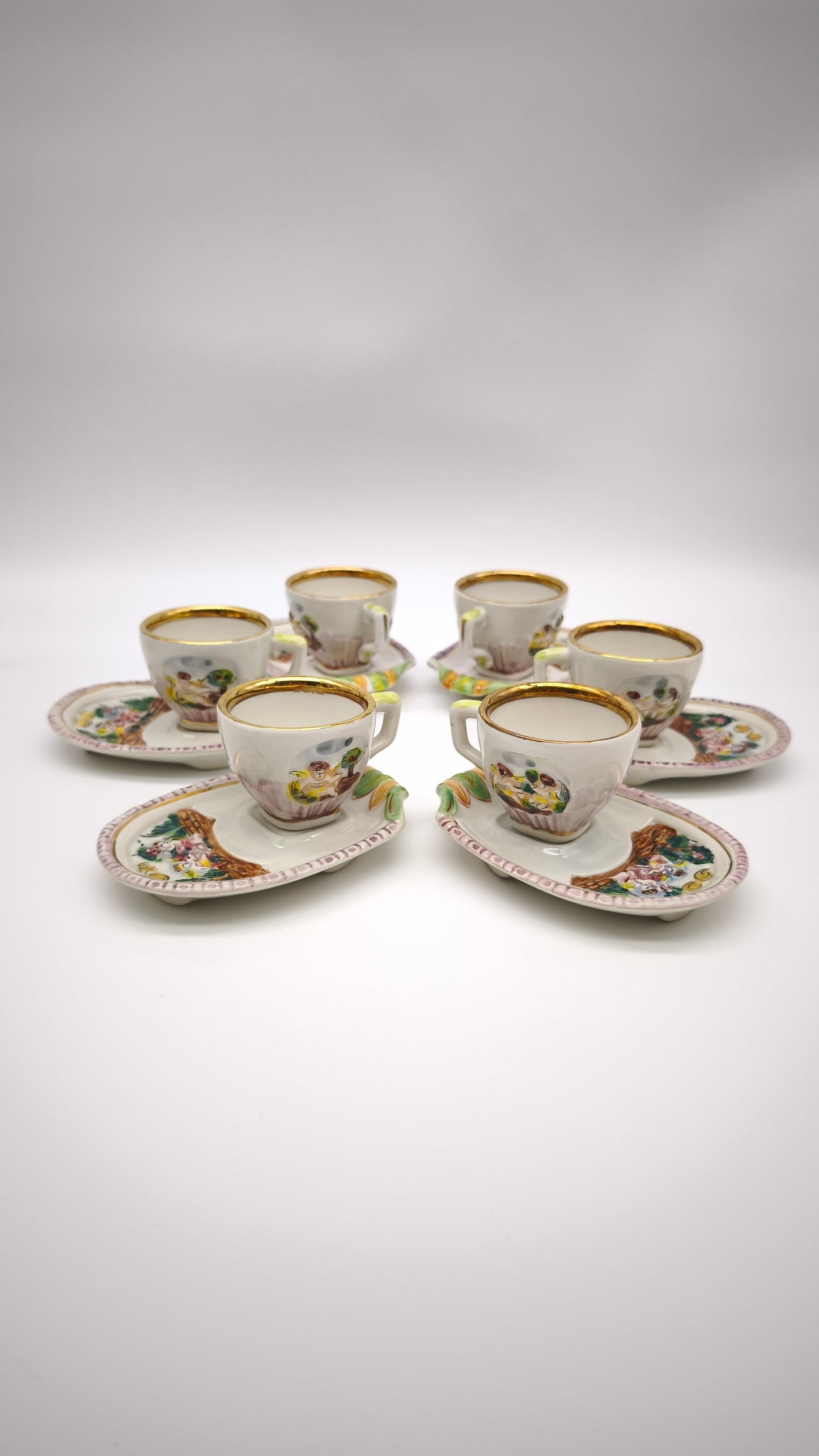 92313 Servizio da caffè per 6 persone in ceramica Capodimonte