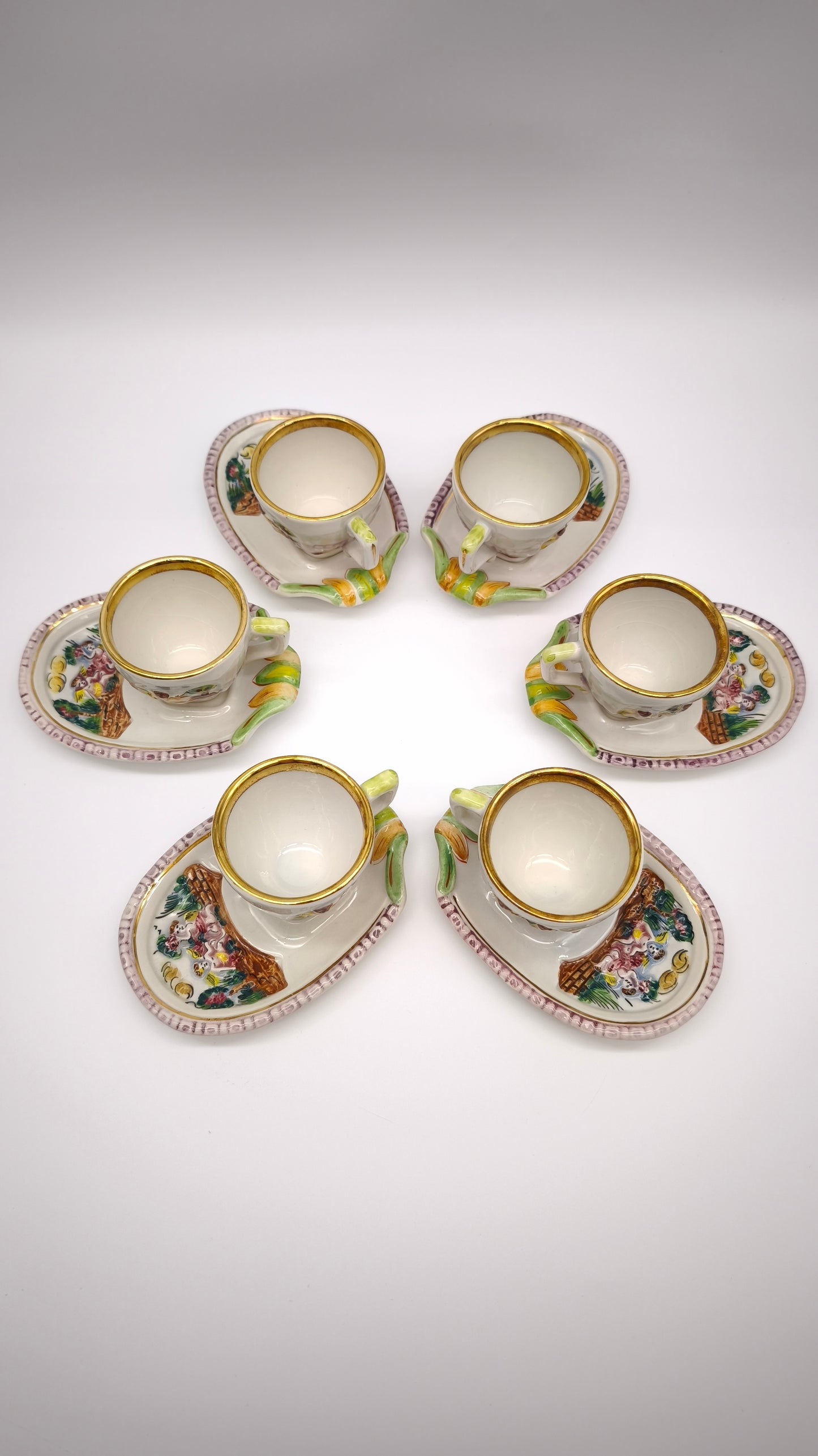 92313 Servizio da caffè per 6 persone in ceramica Capodimonte