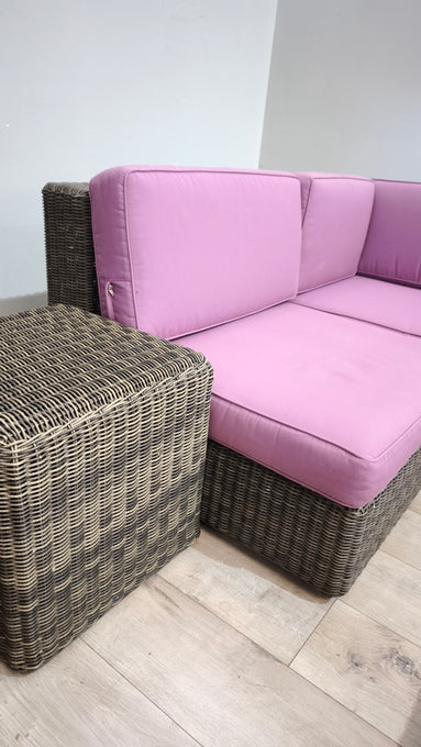 92365 Divano modulare Ethimo Cube con tavolo e pouf