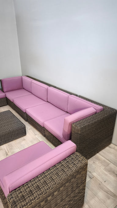 92365 Divano modulare Ethimo Cube con tavolo e pouf