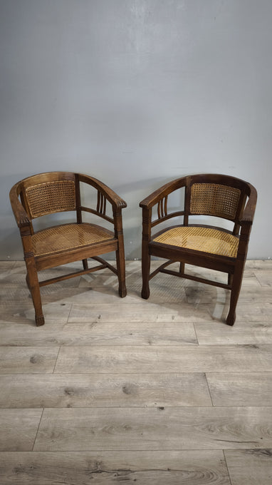 92367-2 Poltroncina a pozzetto con struttura in legno e seduta in paglia di Vienna