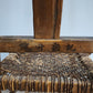 92370 Coppia di antiche sedie basse rustiche marchiate "Chen Kaizong" (Stile Wabi-Sabi)