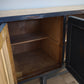 92380 Credenza quattro sportelli dipinta con piano in legno