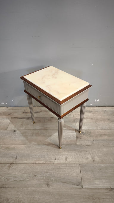 92377 Coppia di comodini in legno dipinti grigi con piano in marmo