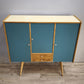 92381 Highboard in legno con sportelli dipinti e pomelli in vetro