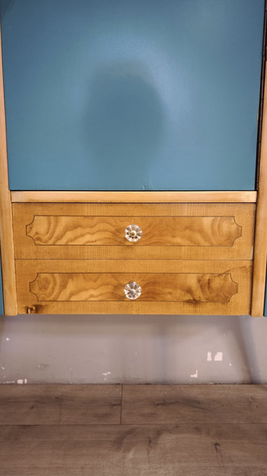 92381 Highboard in legno con sportelli dipinti e pomelli in vetro