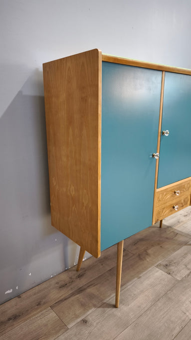 92381 Highboard in legno con sportelli dipinti e pomelli in vetro